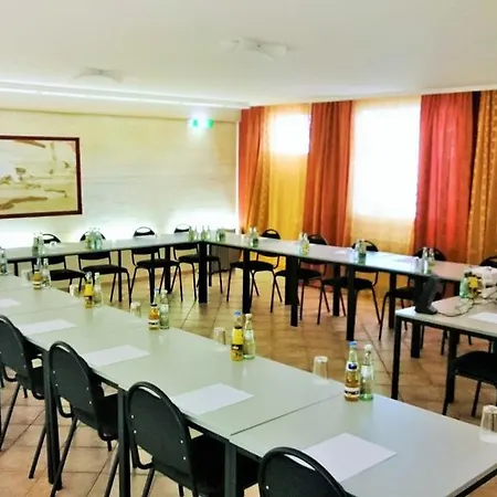 Hotel Atomis Dusseldorf