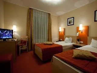 Atomis Hotel 3*