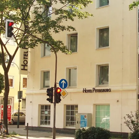 Atomis 3* Dusseldorf