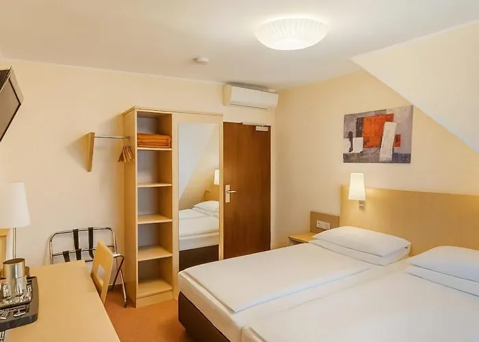 Atomis Hotel 3*