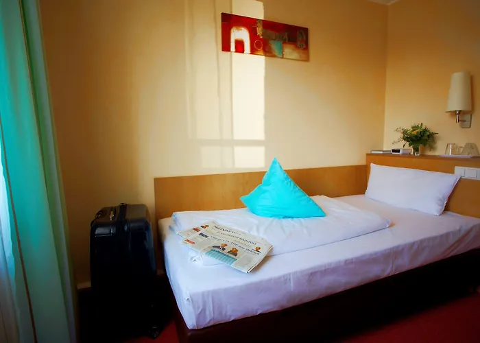 Atomis Hotel
