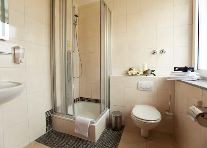 Atomis Hotel