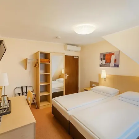 Atomis Hotel 3*