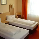 Petersburg Superior Hotel Düsseldorf
