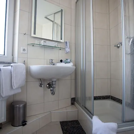 Petersburg Superior Hotel 3*