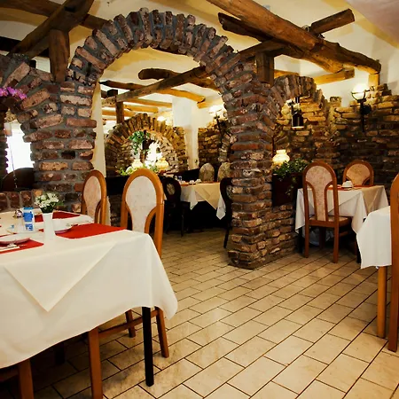 Hotel Atomis 3*