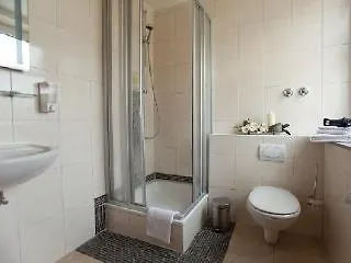 Atomis 3*