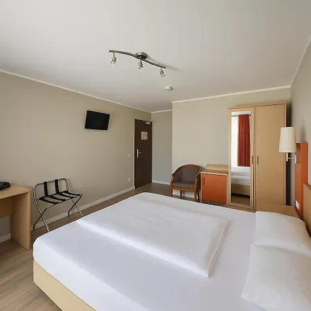 Atomis 3* Düsseldorf