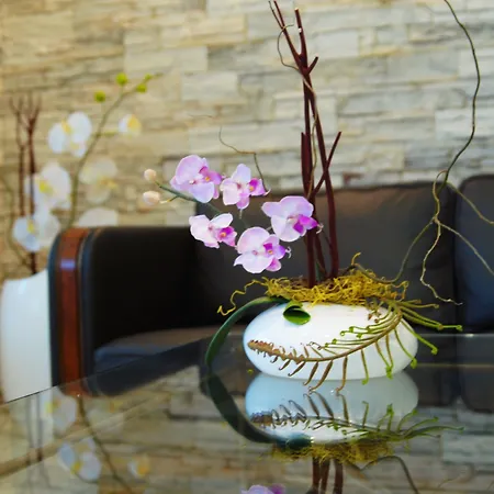 Atomis 3* Düsseldorf