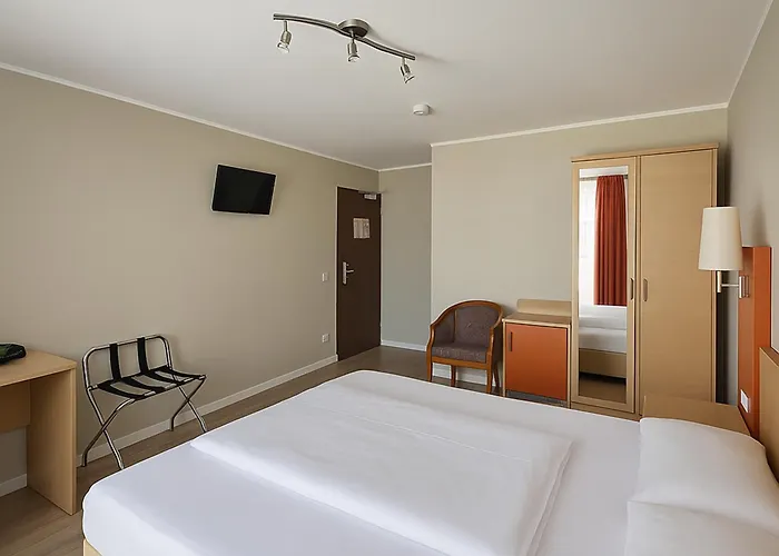 Atomis 3* Düsseldorf