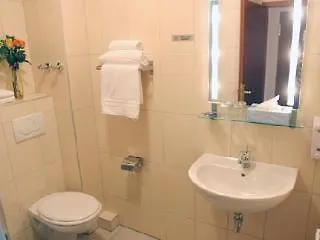 Atomis Hotel